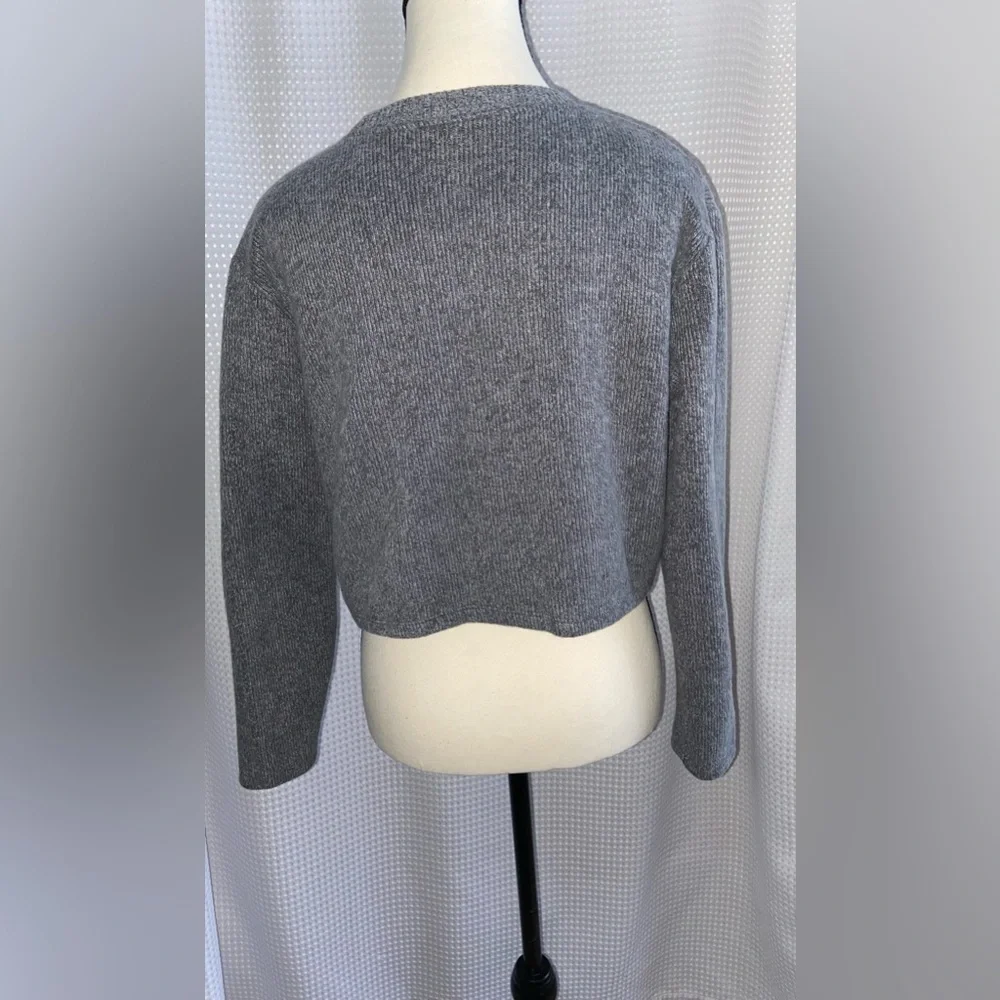 Women’s ZARA loose fit Pull over stretchy gray ribbed cropped sweater size small - Picture 11 of 12